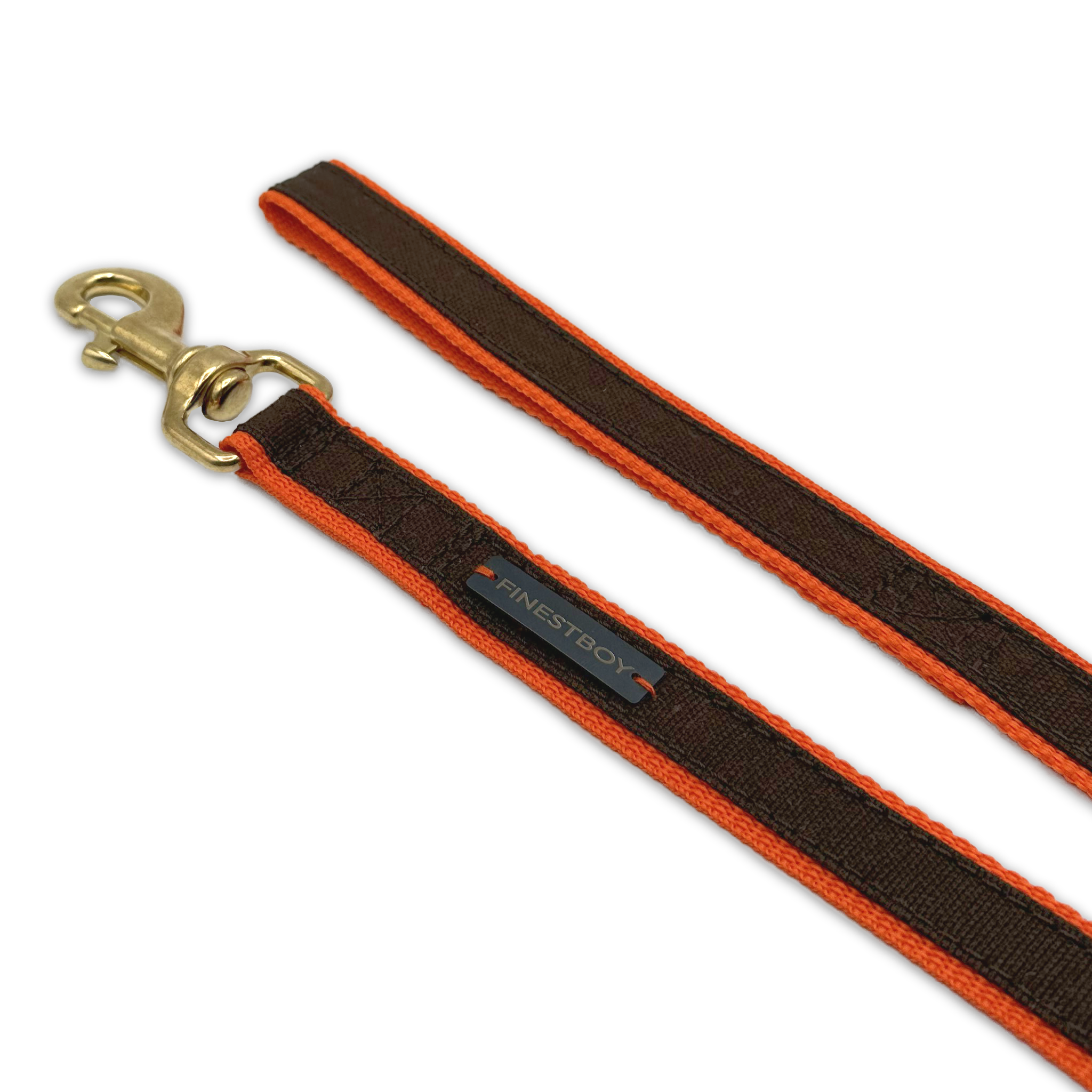 Handgefertigte FINESTBOY-Hundeleine, 25mm, orangenes Gurtband mit dunkelbraunem Canvas-Streifen und Vollmessing-Karabiner, gelegt in Aufsicht